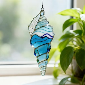 Stained Glass Seashell Suncatcher, Coastal Beach Decor, Ocean Lover Gift, Nautical Bathroom Decor, Beach Themed Gift for Her, Sea Shell